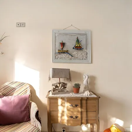 Apartment Nontas Homes 35 *